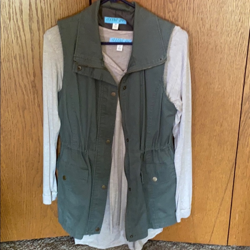 Long sleeve shirt and vest